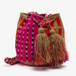 Load image into Gallery viewer, Handmade Small Crossbody Wayuu Goose
